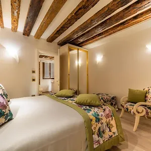 Appartement Nike, Venetië